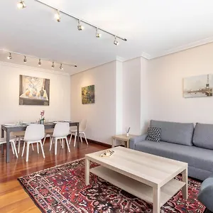 https://bilbao-costa-ii-with-parking-by-aston-rentals.bilbaohotelsspain.com